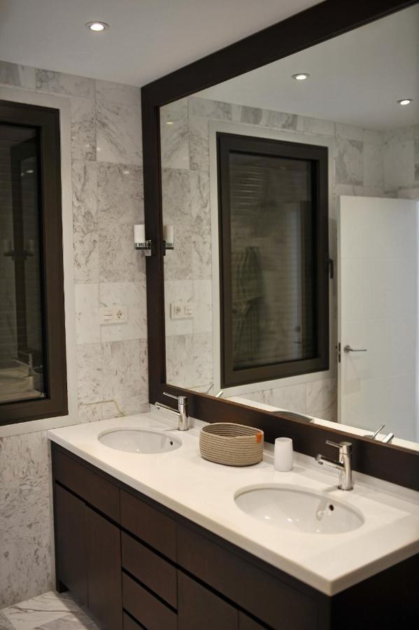 Bright Apartment In The Hills Of Elviria Малага Экстерьер фото